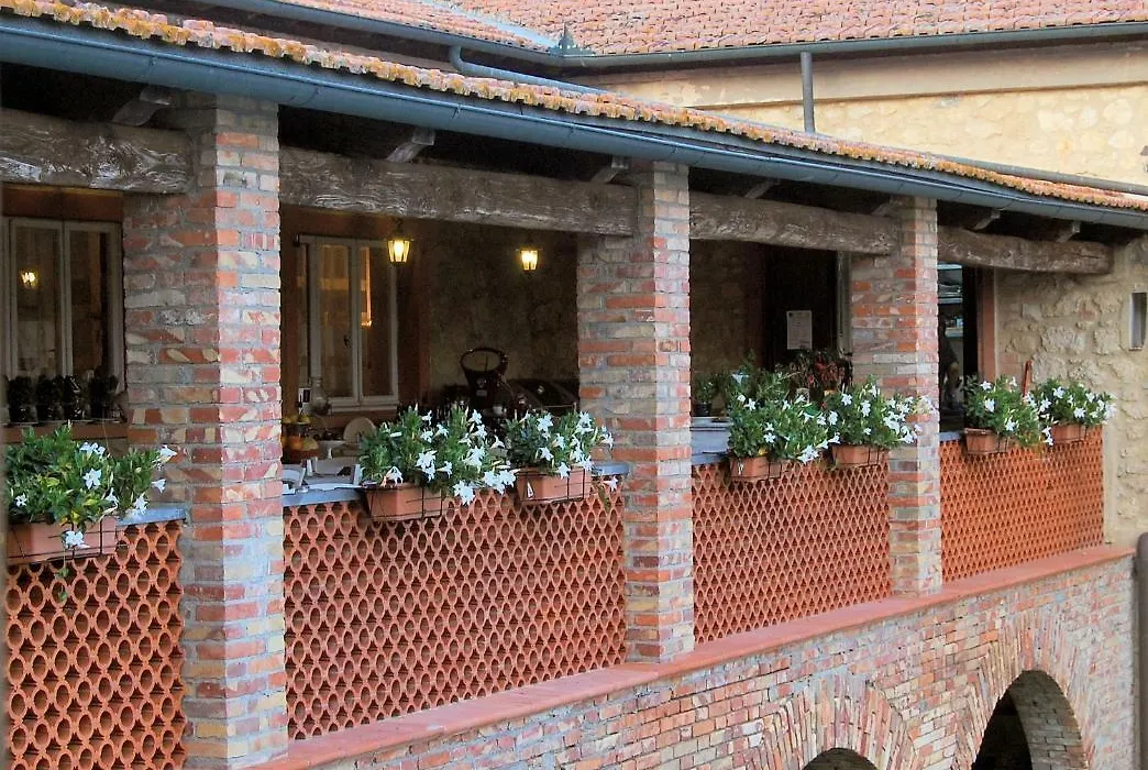 Borgo Fontaccia-1